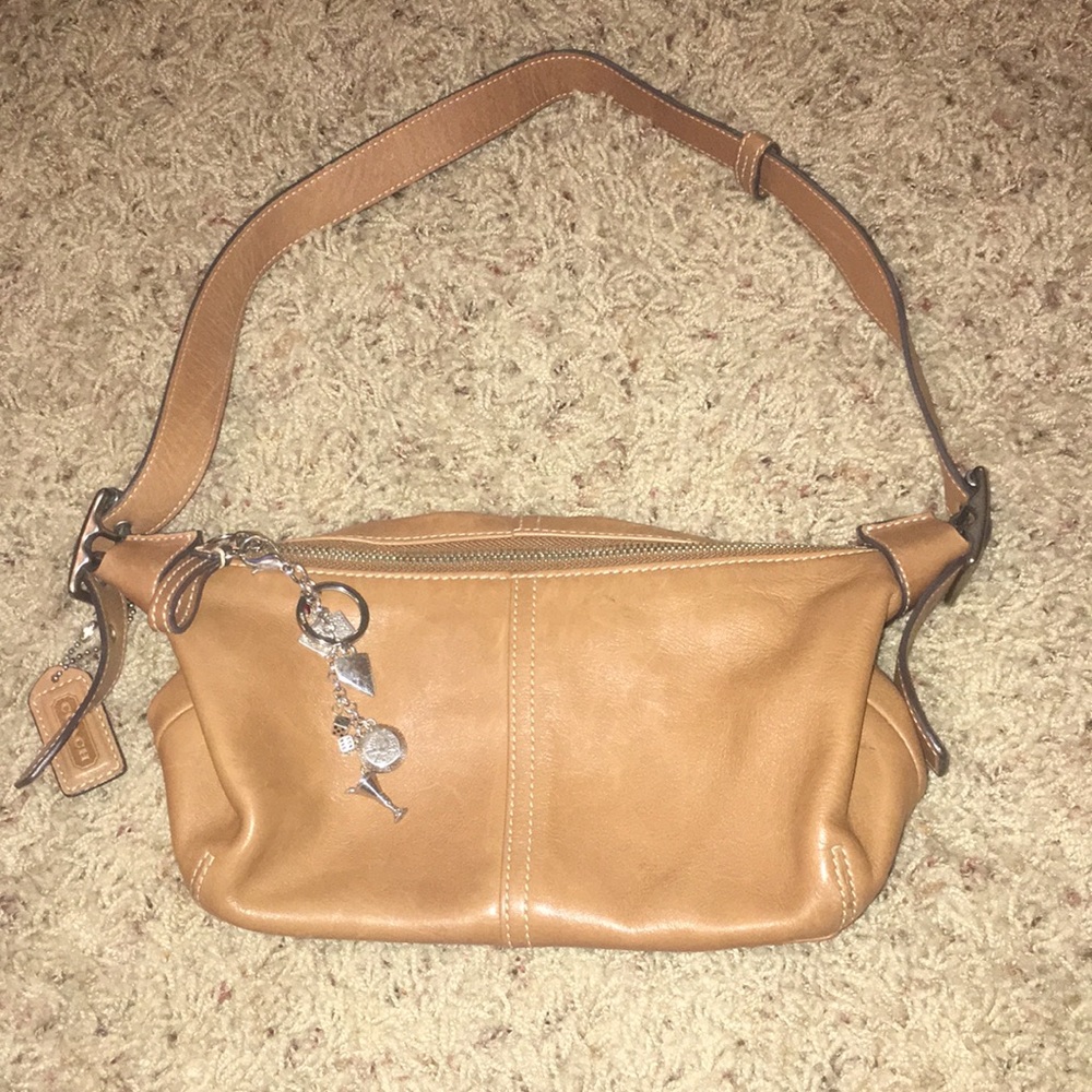 Coach tan saddle bag/purse